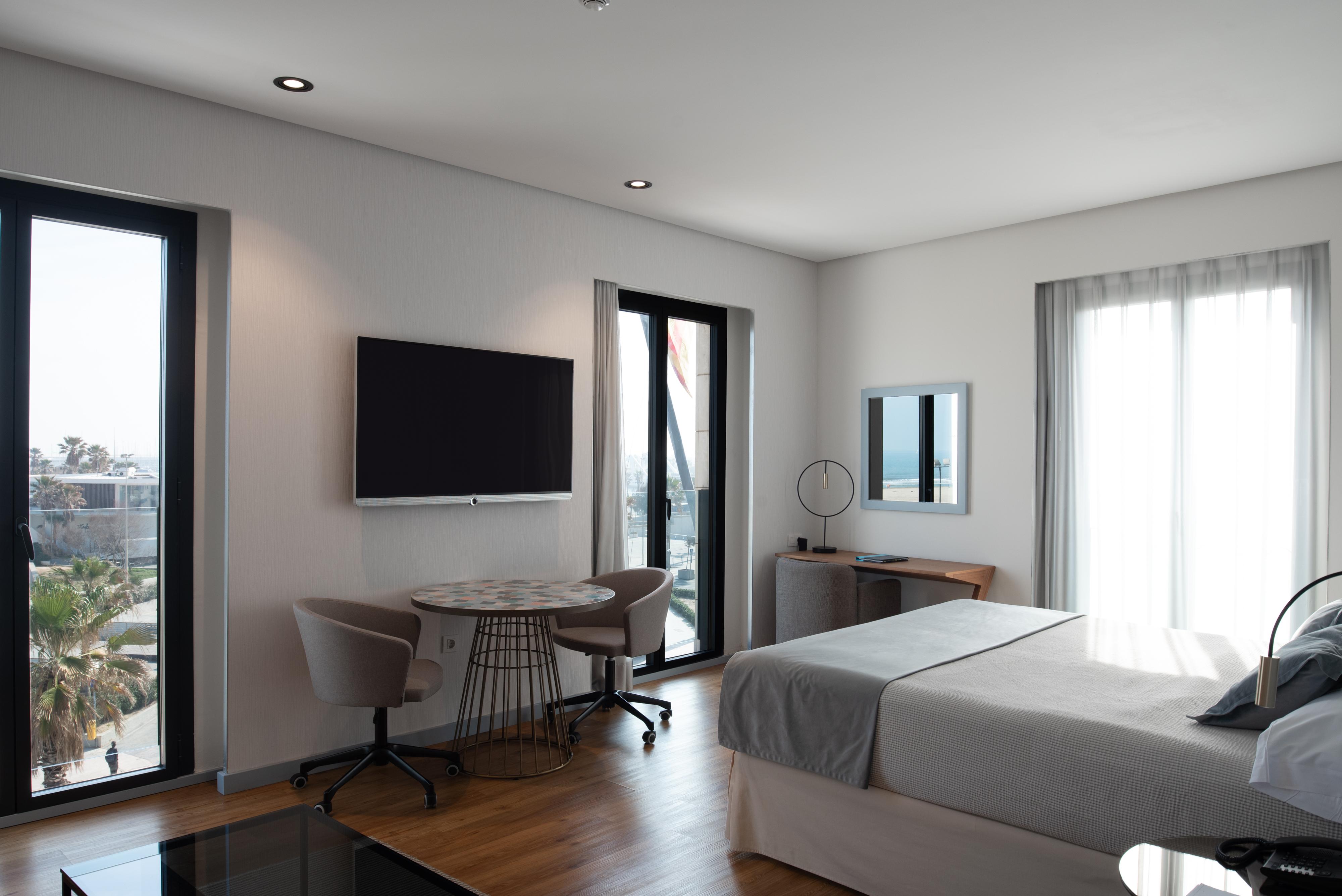 Hotel Neptuno Playa & Spa Valencia Bagian luar foto