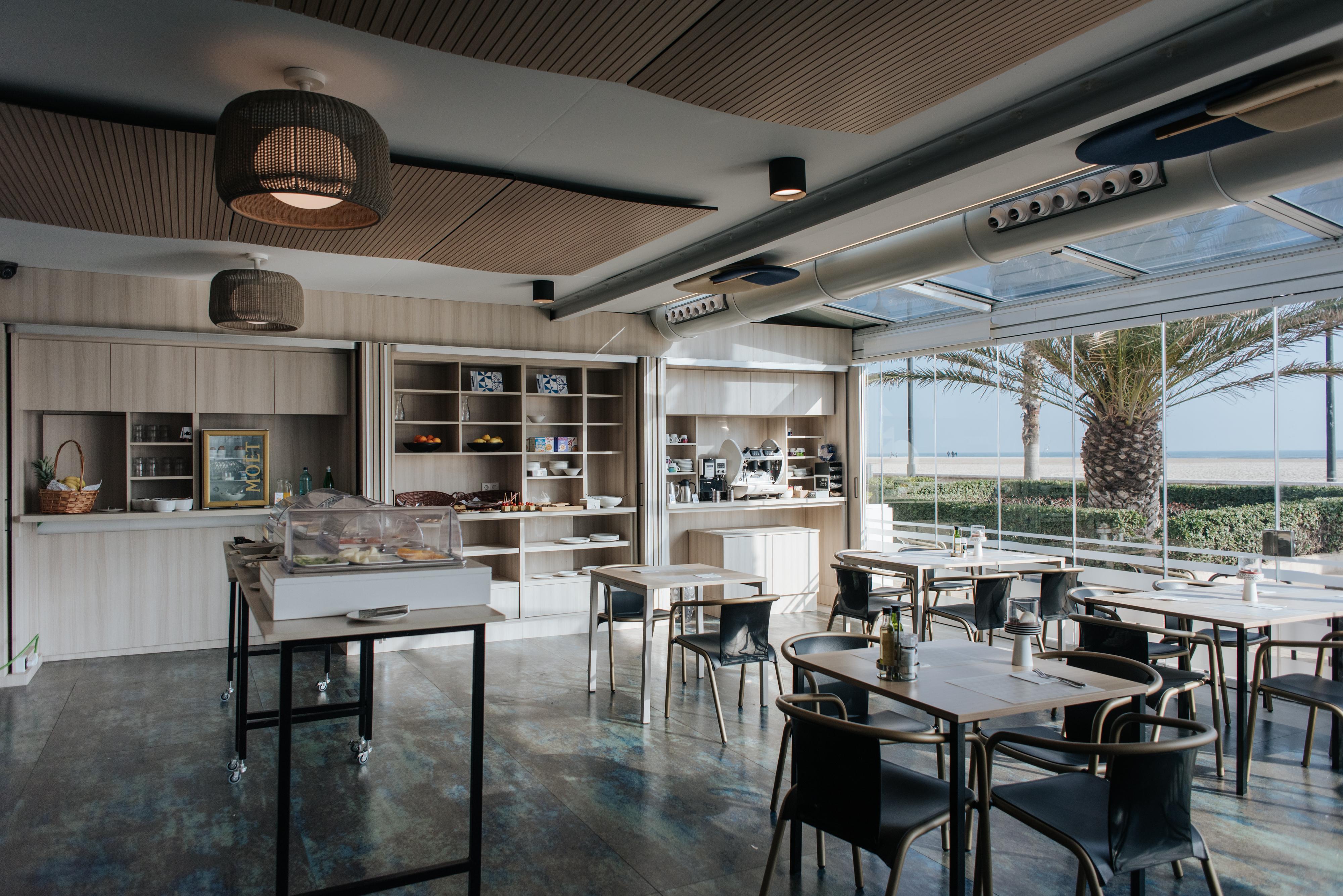 Hotel Neptuno Playa & Spa Valencia Bagian luar foto