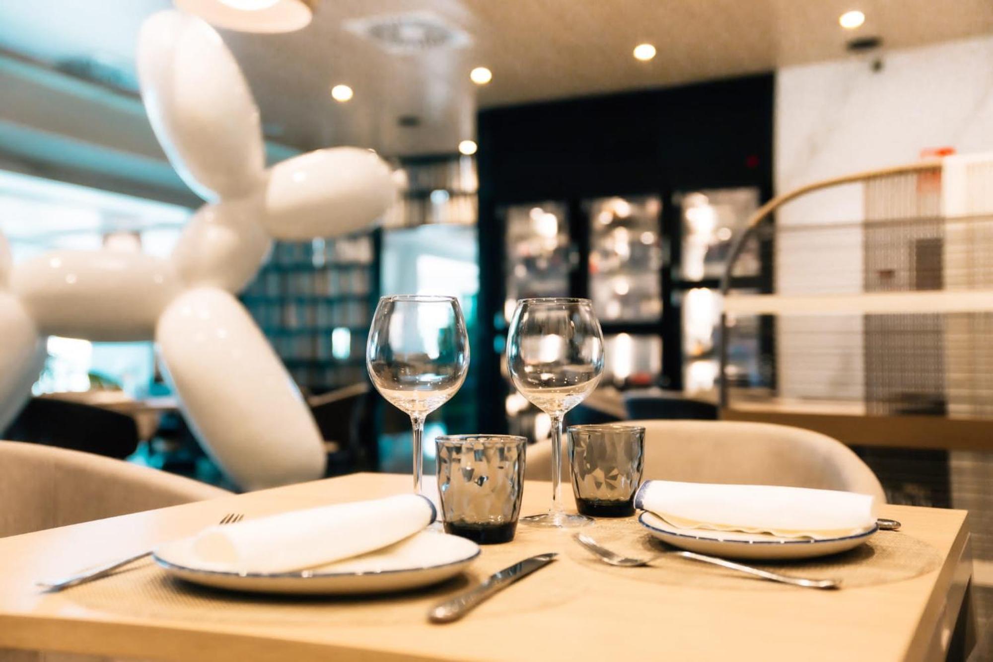 Hotel Neptuno Playa & Spa Valencia Bagian luar foto