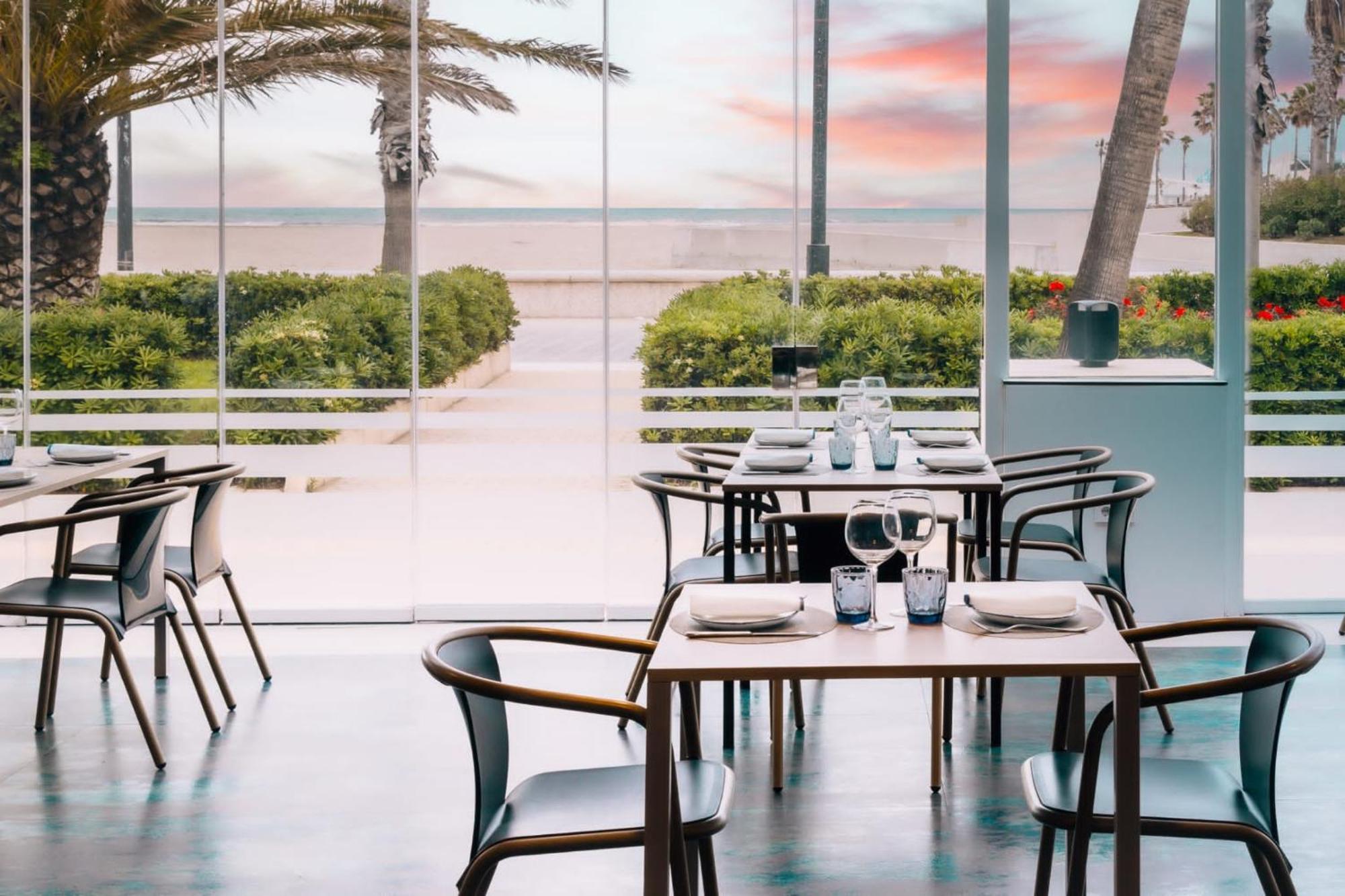 Hotel Neptuno Playa & Spa Valencia Bagian luar foto
