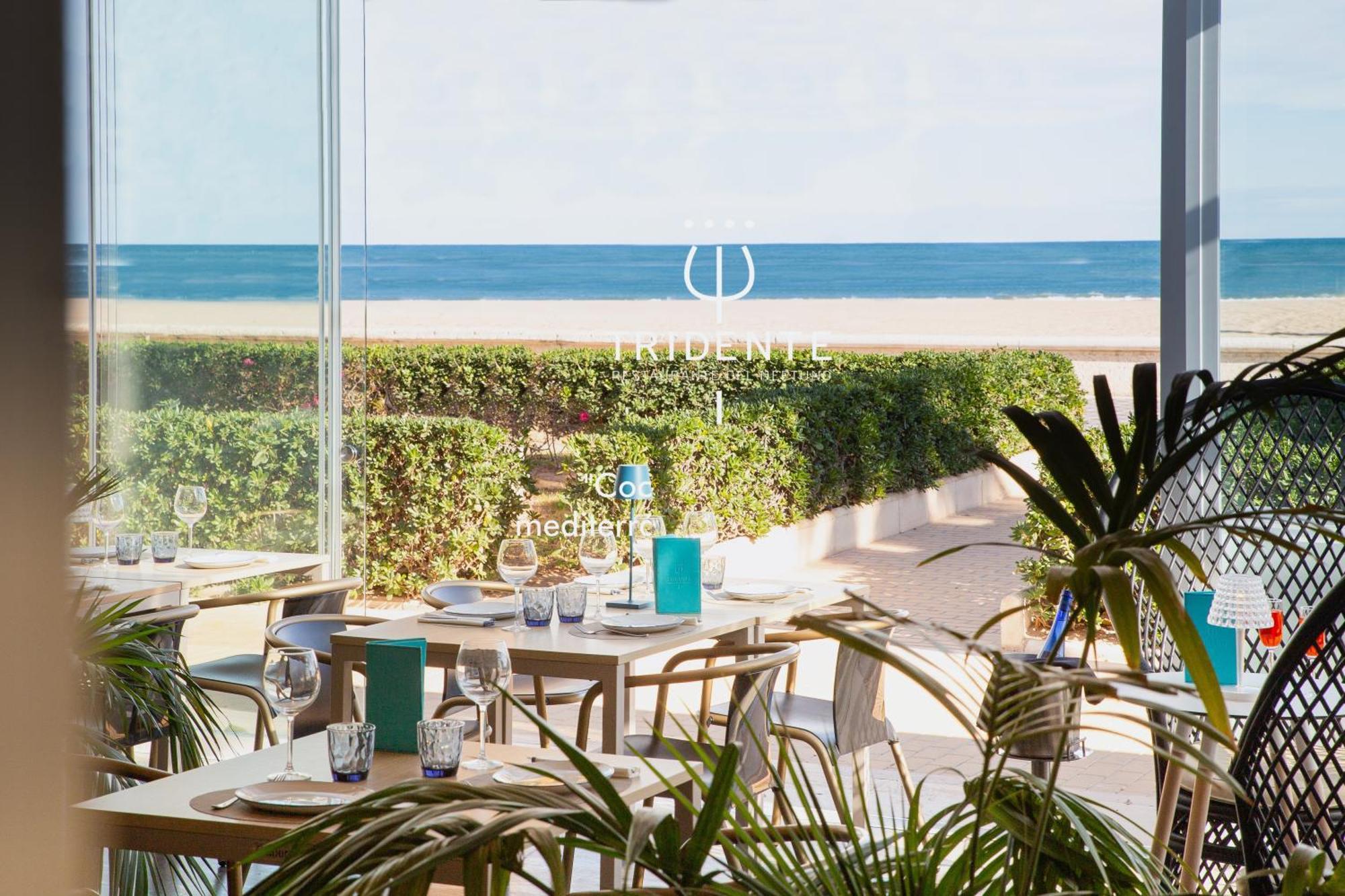 Hotel Neptuno Playa & Spa Valencia Bagian luar foto